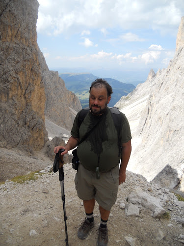 Ken, ascending to Demetz Hutte.