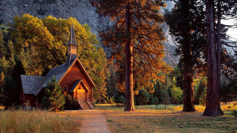 Yosemite-Chapel-Yosemite-National-Park-California.jpg