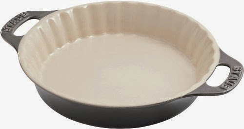  Staub .18-Quart Ceramic Pie Dish, Black
