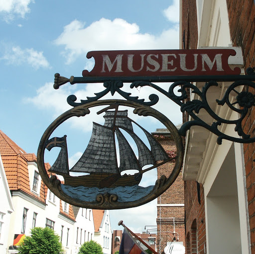 Schiffahrtsmuseum der oldenburgischen Unterweser - Haus Borgstede & Becker logo