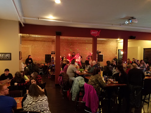 Restaurant «Alibi Bar & Grill», reviews and photos, 47 W Main St, Geneva, OH 44041, USA