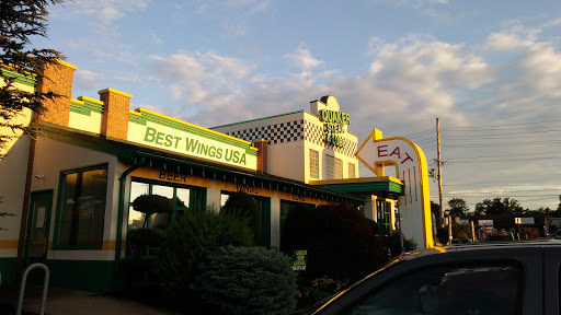 Chicken Wings Restaurant «Quaker Steak & Lube», reviews and photos, 1036 Cedar Bridge Ave, Brick, NJ 08723, USA