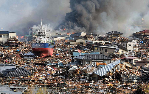 Essay about earthquake and tsunami in japan
