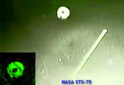 Ufo Near Sun Similar To Sts 75 Tether Incident Campare Ufos May 2 2012
