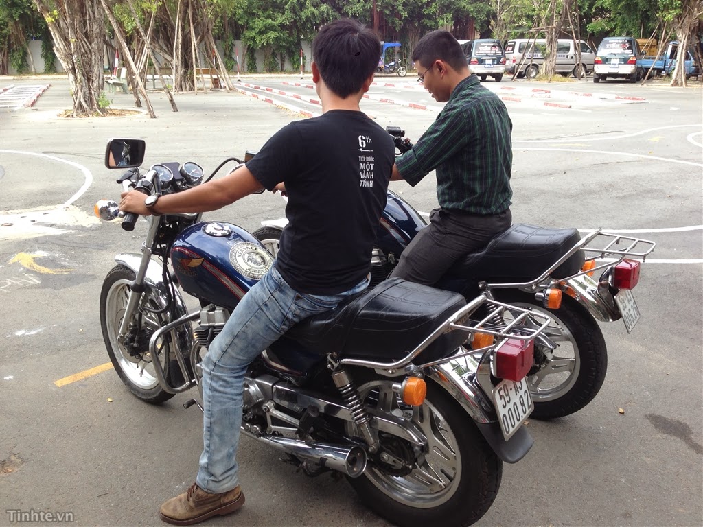 Học lí thuyết và chạy thử sa hình thí điểm Thi bằng lái A2 thi-bang-lai-a2 (12).