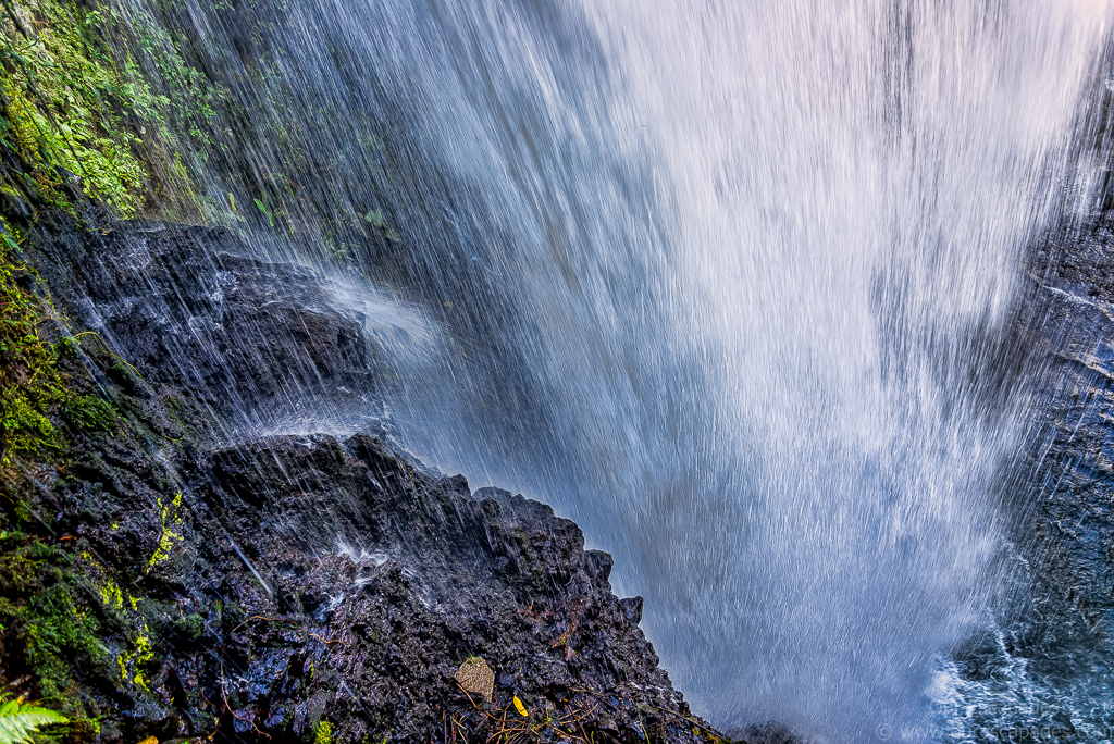From behind the Magia Blanca waterfalls