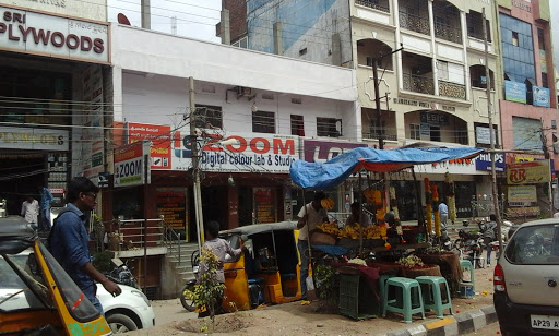 Kodak Express Digitals Studio, 3-6-13, Opposite Hanuman Temple, Saroor Nagar Rd, Snehapuri Colony, Suvidha Arcade, RTC Colony, LB Nagar, Hyderabad, Telangana 500074, India, Passport_Photographer, state TS