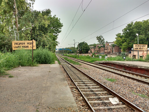 Lajpat Nagar, Garud Marg Rd, Lajpat Nagar, New Delhi, Delhi 110024, India, Train_Station, state UP