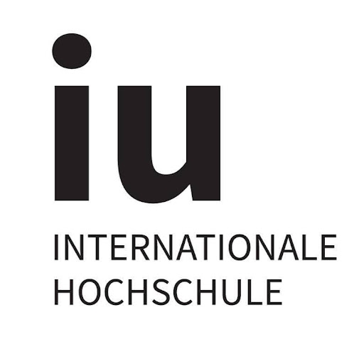 IU Fernstudium logo