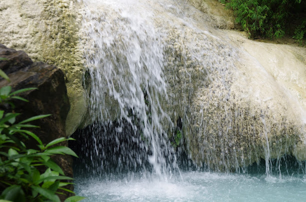 Blog de voyage-en-famille : Voyages en famille, Kanchanaburi : les chutes d'Erawan