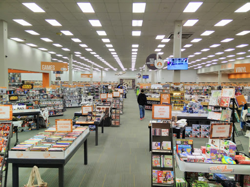 Used Book Store «2nd & Charles», reviews and photos, 2465 Laurens Rd, Greenville, SC 29607, USA