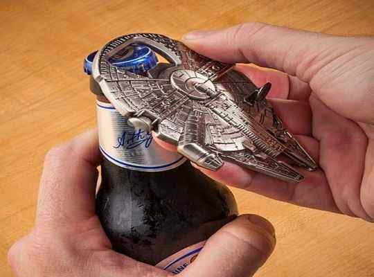 Abrebotellas original como regalo para un novio Abrebotellas original como regalo para un novio