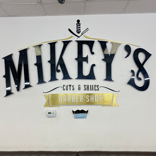 Mikey's Barber Shop La logo
