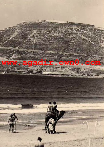 شاطئ اكادير قبل وبعد الزلزال سنة 1960 908_001