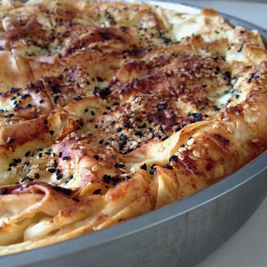 Tepsi Böregi ~ Börek vom Blech mit Käsefüllung