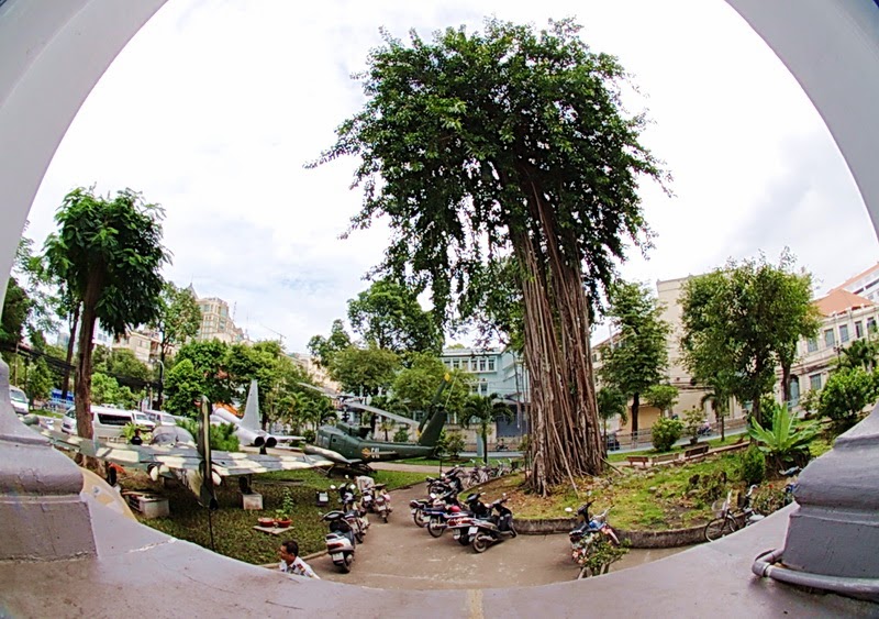 Test nhanh Sigma 4.5mm F2.8 EX DC HSM Circular Fisheye tinhte_fisheye_2w.
