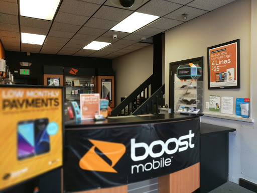 Cell Phone Store «Boost Mobile Store», reviews and photos, 1834 Acushnet Ave, New Bedford, MA 02745, USA