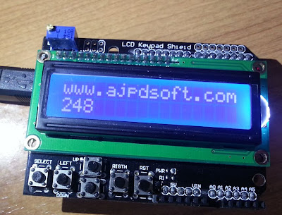 Programa Arduino para mostrar texto en display LCD y contador que se va incrementando