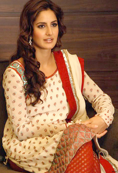 British-Indian Hot Actress Katrina Kaif Pictures