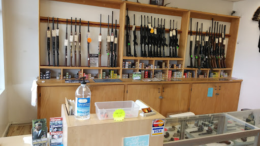 Gun Shop «Hunters Den of Ohio», reviews and photos, 1299 Ohio Pike, Amelia, OH 45102, USA
