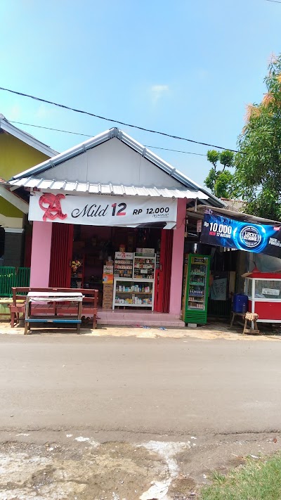 Photos of Amanda Mart