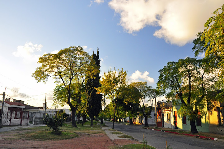 URUGUAY: MONTEVIDEO PARTE WAN - URUGUAY, IGUAZU, MISIONES y BUENOS AIRES (4)