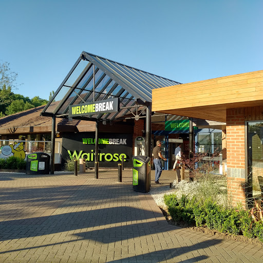 Welcome Break Warwick Southbound Services M40
