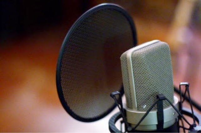 You Should Be Able To Come Across Great Condenser Mics For Under 200 And Dynamic 100 You Should Be Able To Come Across Great Condenser Mics For Under 200 And Dynamic 100