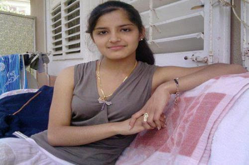 Pooja Salvi Indian Girl Mobile Number For Meet Online