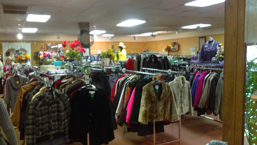Thrift Store «Nifty Thrifty Shop LLC», reviews and photos, 4200 39th Ave, Kenosha, WI 53144, USA