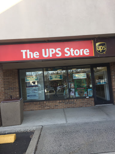 Shipping and Mailing Service «The UPS Store», reviews and photos, 2490 Black Rock Turnpike, Fairfield, CT 06824, USA