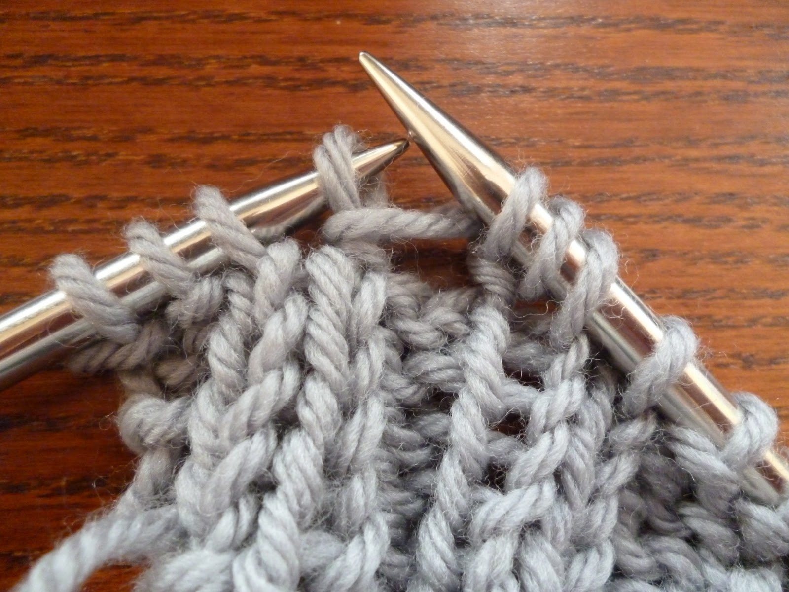 the-knitting-vortex-buttonhole-tutorial