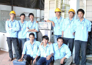 Đội ngũ nhân viên kỹ thuật giàu kinh nghiệm Đội ngũ nhân viên kỹ thuật giàu kinh nghiệm