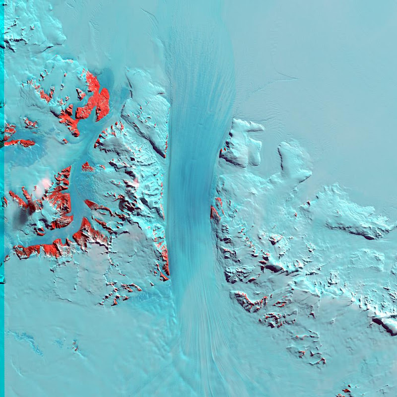 Satellite images acquired by Landsat 7