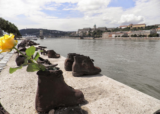 BUDAPEST Y VIENA: UNA SEMANA A ORILLAS DEL DANUBIO - Blogs de Europa - BUDAPEST: PASEO POR BUDA Y VISITA AL PARLAMENTO (4)