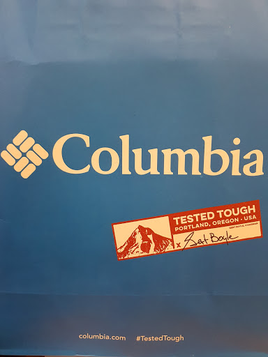 Sportswear Store «Columbia Sportswear», reviews and photos, 830 N Michigan Ave, Chicago, IL 60611, USA
