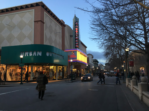 Movie Theater «Regal Cinemas Santa Cruz 9», reviews and photos, 1405