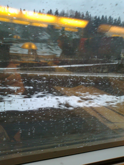 Prises d'un train: neige, Jura et verdure Photo0934