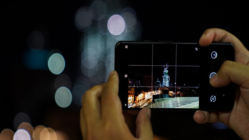 Cách chụp ảnh ban đêm đẹp bằng điện thoại hiệu quả nhất 2024