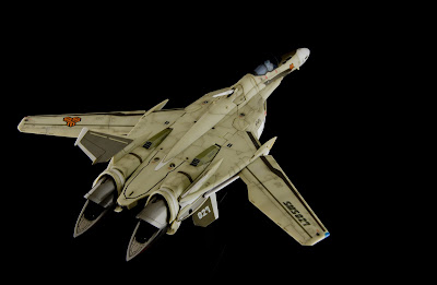 VF-25A_Fighter_06.jpg