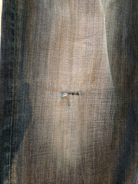 Beweegt niet geweer in het midden van niets Handmade Mieke: Een jeans herstellen ter hoogte van de knie