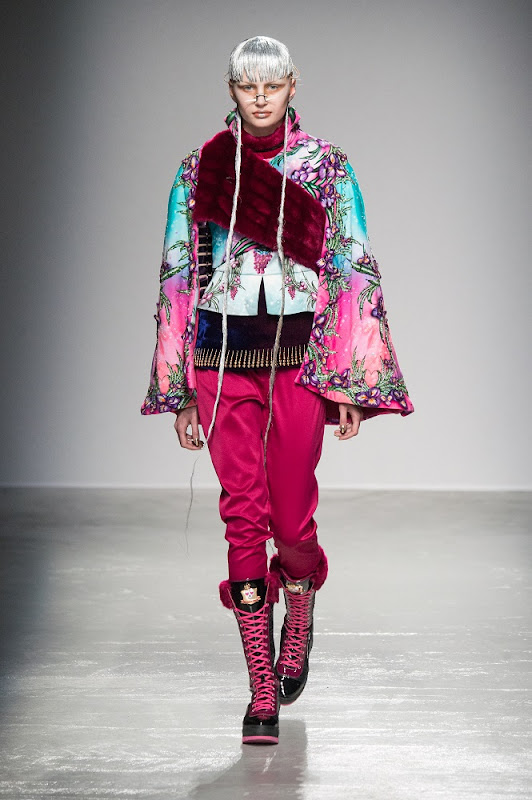 Pixelformula Paco RabanneWomenswear Winter 2015 - 2016Ready To Wear Paris