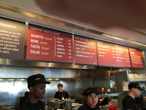 Mexican Restaurant «Chipotle Mexican Grill», reviews and photos, 435 Walt Whitman Rd, Huntington Station, NY 11746, USA