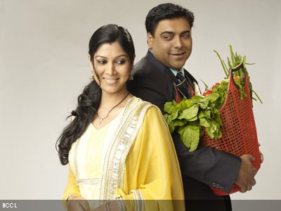 Ram Kapoor and Sakshi Tanwar's romantic chemistry in TV show 'Bade Acche Lagte Hain' has helped them win the title of the favourite TV couple, according to a poll. 