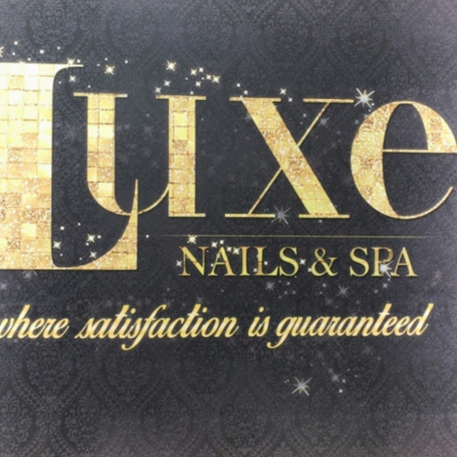 Luxe Nails logo