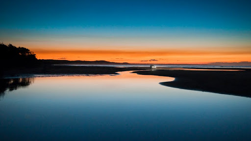 Sunset at Flinders Beach, Queensland, Australia.jpg