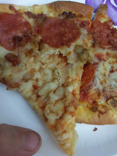 Pizza Restaurant «Little Caesars Pizza», reviews and photos, 935 10th St #1, Floresville, TX 78114, USA