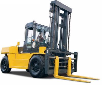 Xe nâng Komatsu 13.5 tấn FD135-8