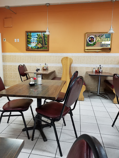 Mexican Restaurant «La Cocinita Mexican Restaurant», reviews and photos, 4935 W 29th Ave, Denver, CO 80212, USA