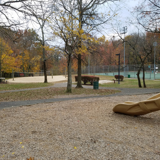 Park «Catonsville Community Park», reviews and photos, 501 N Rolling Rd, Catonsville, MD 21228, USA